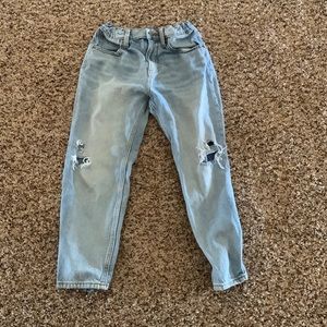 Mom jeans. Perfect if u have a daughter she will love theese